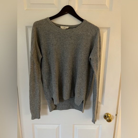 TNA Grey Sweater - Picture 1 of 4